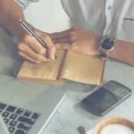 a man studying effectively as he build good study habits